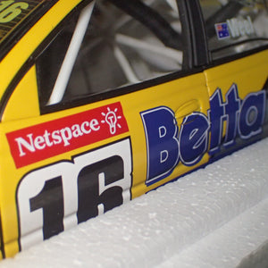 Biante/AutoArt 80364- 1:18 HOLDEN COMMODORE VX 2003 PAUL WEEL #16