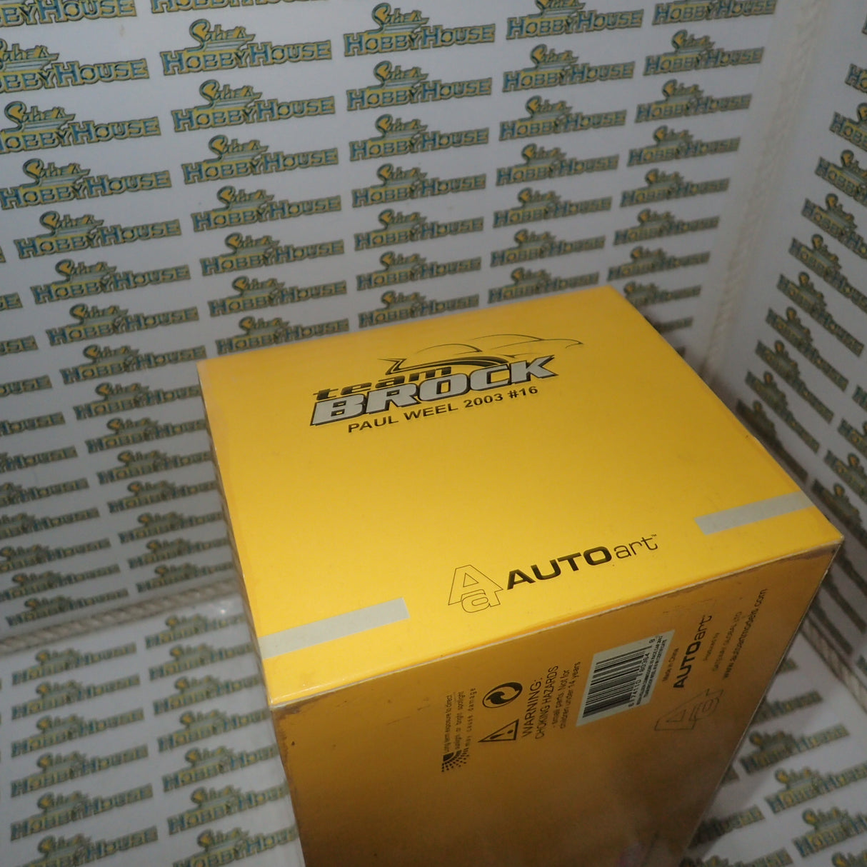 Biante/AutoArt 80364- 1:18 HOLDEN COMMODORE VX 2003 PAUL WEEL #16