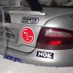 Biante/AutoArt 80364- 1:18 HOLDEN COMMODORE VX 2003 PAUL WEEL #16