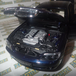 Kyosho Dealer Model Car 80 43 0 403 519 - 1/18 Scale BMW 7er Individual Model Car with Box Dealer Special Order