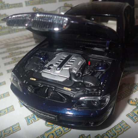 Kyosho Dealer Model Car 80 43 0 403 519 - 1/18 Scale BMW 7er Individual Model Car with Box Dealer Special Order