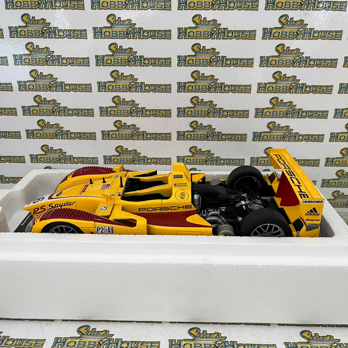 AUTOart 80774 - 1:18 Scale Porsche RS Spyder ALMS R Briscoe S Maassen Penske
