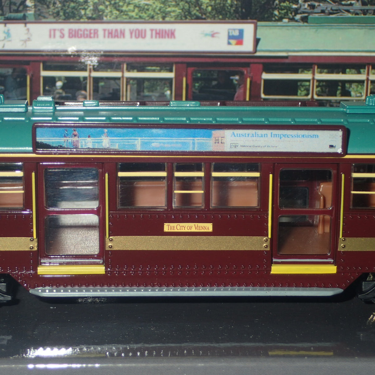 Cooee Concepts 808379 - 1/76 SCALE W7 CITY OF VIENNA CITY CIRCLE TRAM MELBOURNE AUSTRALIA