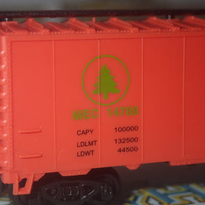 Model Power 83440 - N Scale 40' Box Car Maine Central Model Railway Freight Car with Knuckle Coupler