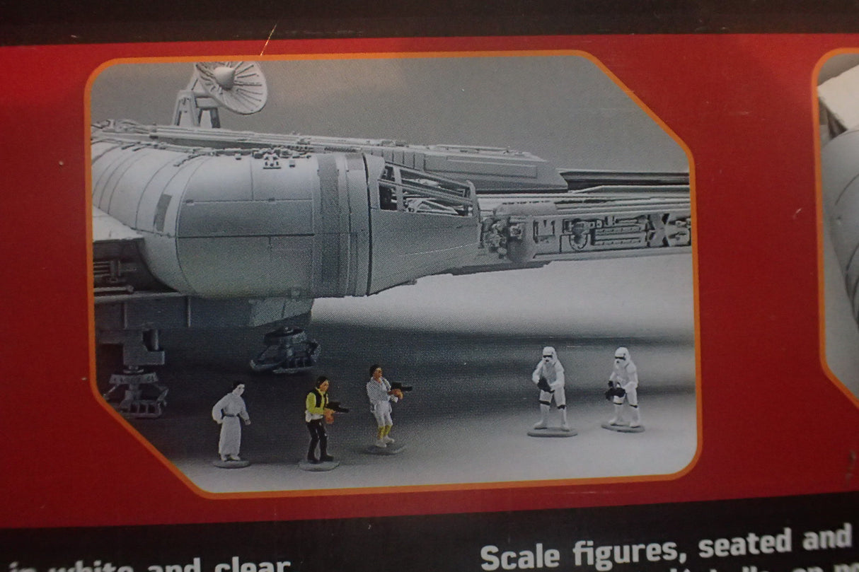 Revell 85-5093 - 1/72 MILLENNIUM FALCON FIGHTER MASTER SERIES STAR WARS