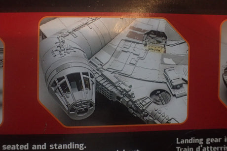 Revell 85-5093 - 1/72 MILLENNIUM FALCON FIGHTER MASTER SERIES STAR WARS