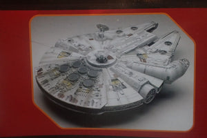 Revell 85-5093 - 1/72 MILLENNIUM FALCON FIGHTER MASTER SERIES STAR WARS