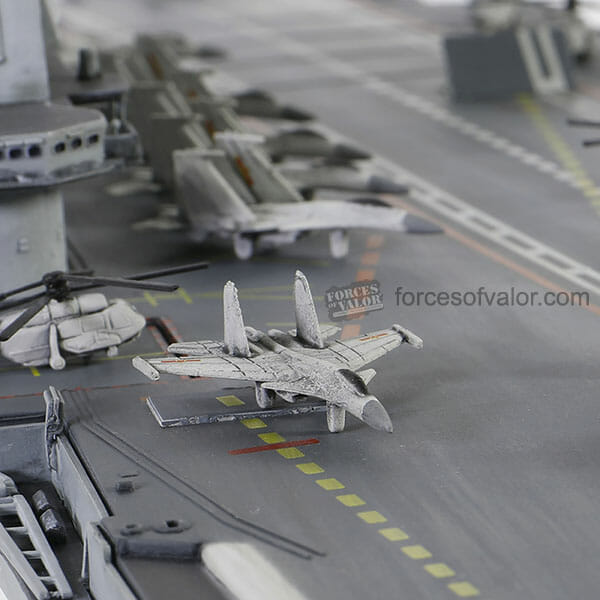Forces of Valor FOV-861010B - 1/700 Scale People's Republic of China (PLAN) aircraft carrier, LiaoNing (16) Diecast Scale Model Replica