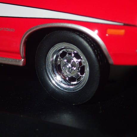 Greenlight 86442 - 1/43 Scale Starsky & Hutch 1976 Ford Gran Torino Diecast Model Replica