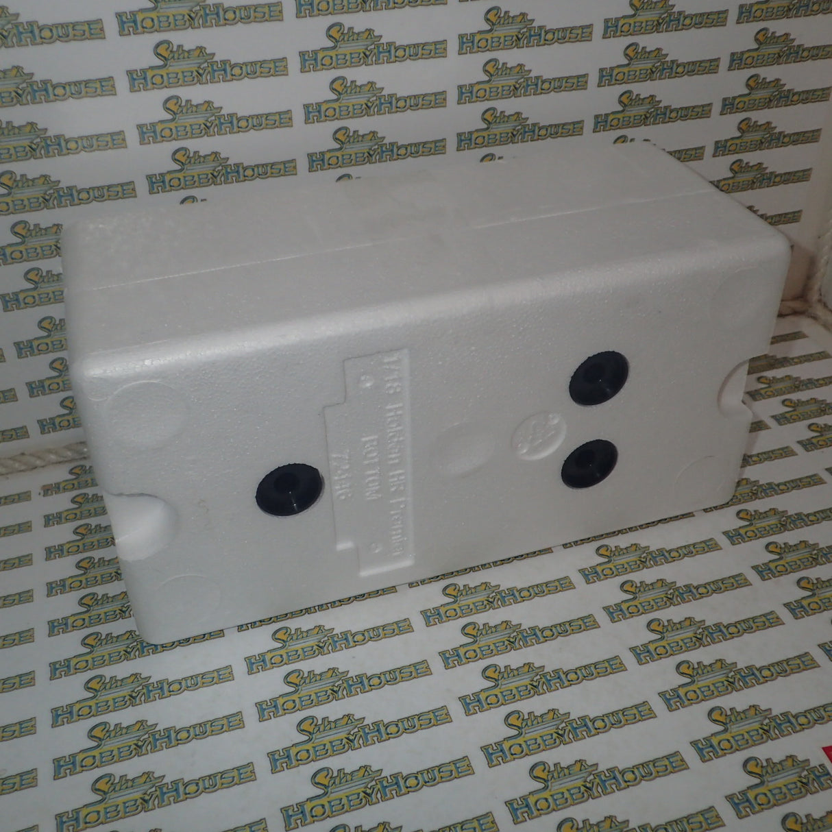 Biante / AutoArt 86963 - 1/18 Scale 1969 PETER BROCK HOLDEN HR PREMIER WINTON RACEWAY