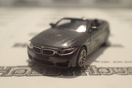 Minichamps - 870 027230 1/87 Scale - BMW M4 Cabriolet 2015 Grey Metallic