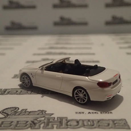 Minichamps - 870 027231 1/87 Scale - BMW M4 Cabriolet 2015 White