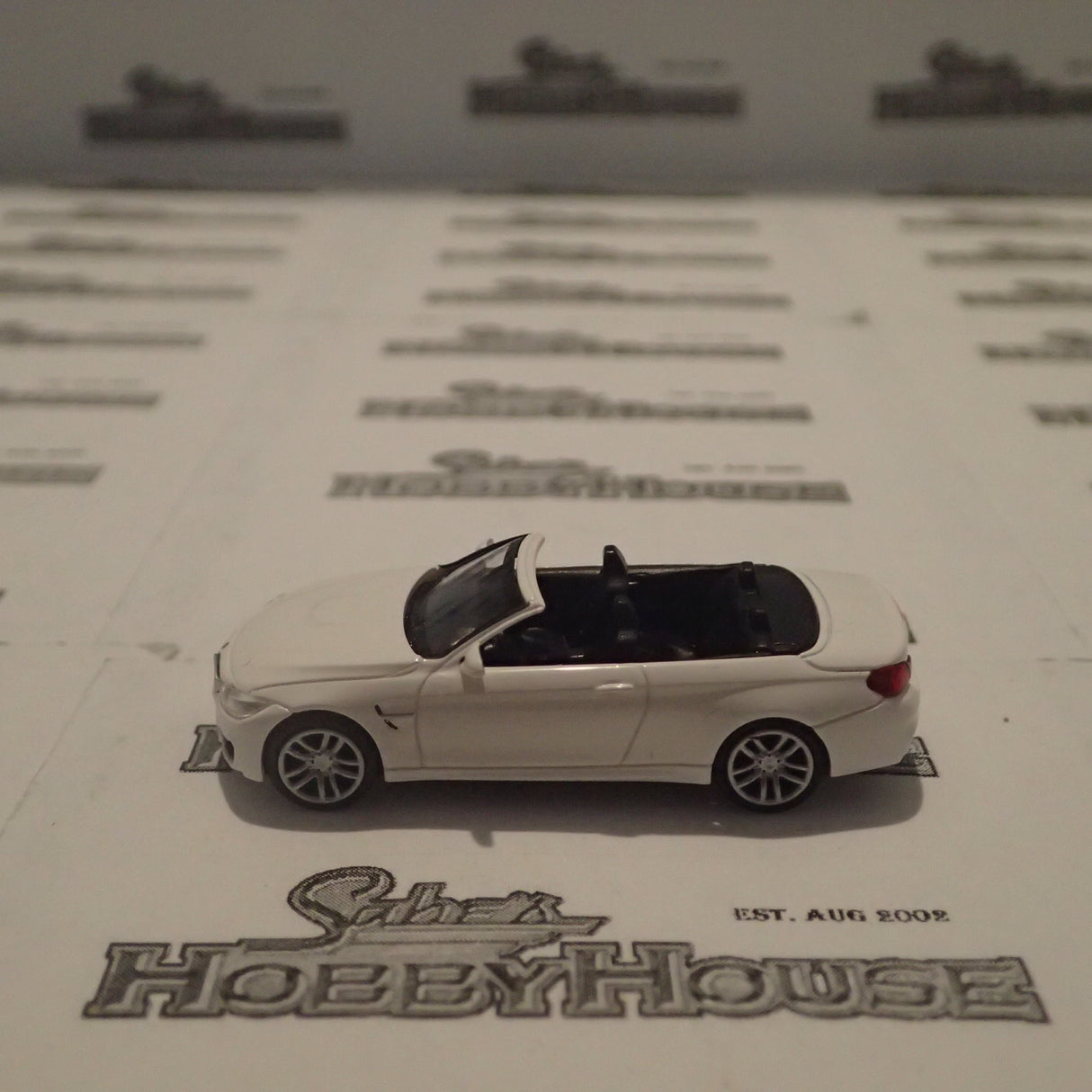 Minichamps - 870 027231 1/87 Scale - BMW M4 Cabriolet 2015 White