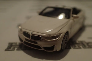 Minichamps - 870 027231 1/87 Scale - BMW M4 Cabriolet 2015 White