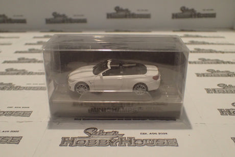 Minichamps - 870 027231 1/87 Scale - BMW M4 Cabriolet 2015 White