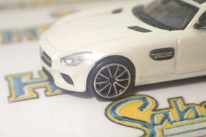 Minichamps - 870 037122 1/87 Scale - Mercedes AMG GTS 2015 White Metallic