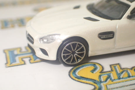 Minichamps - 870 037122 1/87 Scale - Mercedes AMG GTS 2015 White Metallic