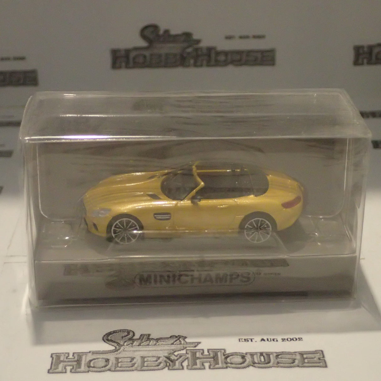 Minichamps - 870 037132 1/87 Scale - Mercedes AMG GTS Roadster 2015 Yellow Metallic