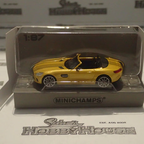 Minichamps - 870 037132 1/87 Scale - Mercedes AMG GTS Roadster 2015 Yellow Metallic