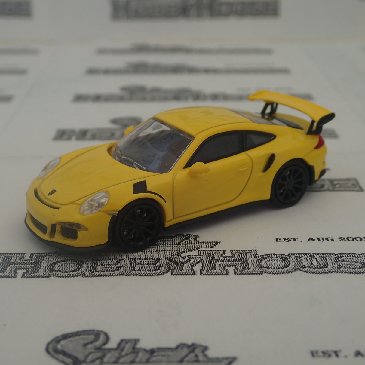 Minichamps - 870 063222 1/87 Scale - Porsche 911 GT3RS 2015 Yellow