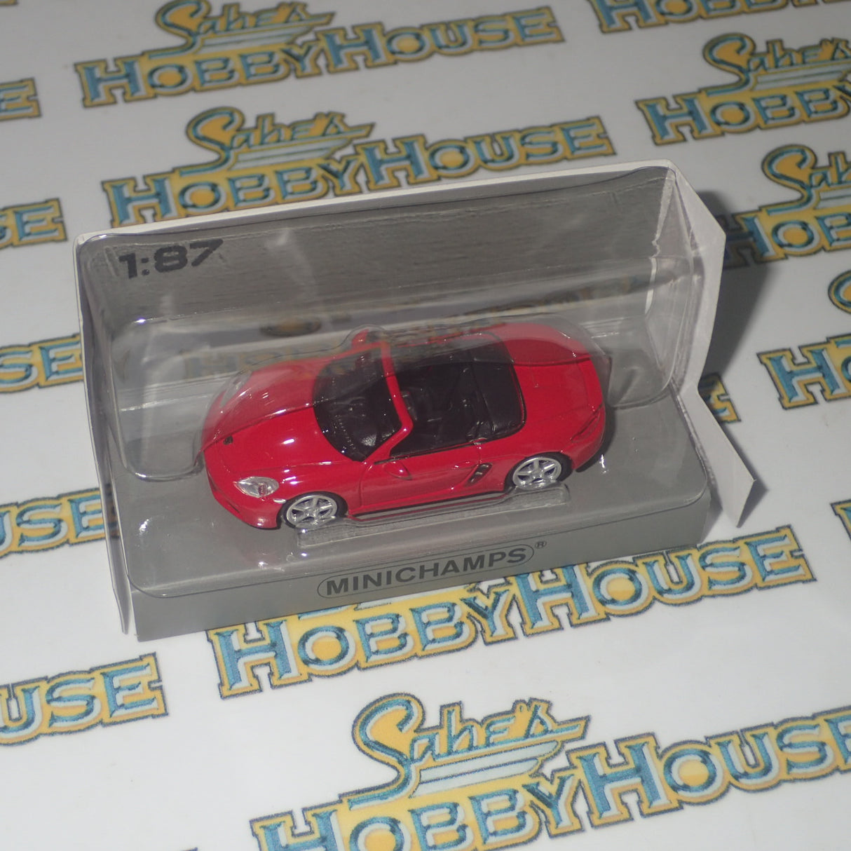 Minichamps 870 065130 - 1/87 Scale Porsche 718 Boxster 2016 in Red Scale Model Replica