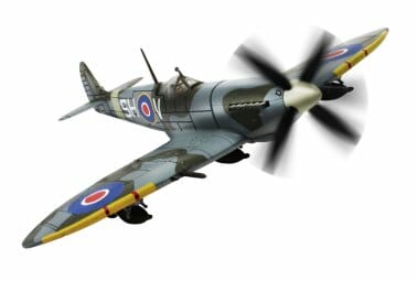 Forces Of Valor - 1/72 Scale - U.K. Spitfire Mk IX No. 64 Squadron Britian Air Defence August, 1942 Plastic Kit