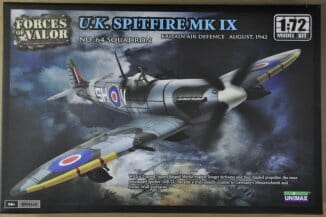 Forces Of Valor - 1/72 Scale - U.K. Spitfire Mk IX No. 64 Squadron Britian Air Defence August, 1942 Plastic Kit