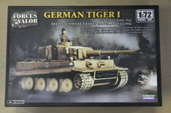 Forces Of Valor - 1/72 Scale - GERMAN TIGER I Tunesia, Spring, 1943 - Plastic Model Kit