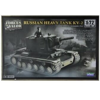 Forces Of Valor - 1:72 -  Russian Heavy Tank KV-2 Ukraine Summer 1941 Plastic Kit