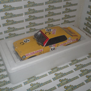Biante/AutoArt 87060 1/18 Scale Holden 1970 LC Torana #39C Colin Bond