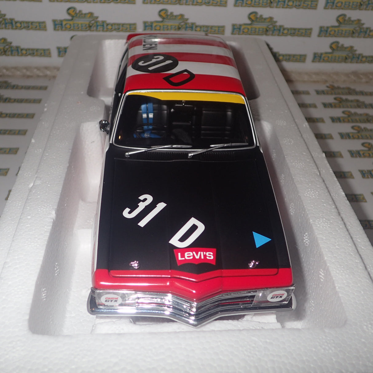 Biante/AutoArt 87162 1/18 Scale Holden 1971 LC Torana Colin Bond #31D