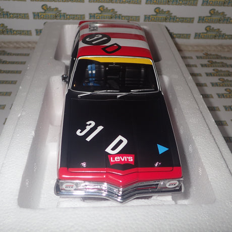 Biante/AutoArt 87162 1/18 Scale Holden 1971 LC Torana Colin Bond #31D