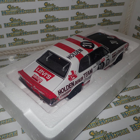 Biante/AutoArt 87162 1/18 Scale Holden 1971 LC Torana Colin Bond #31D