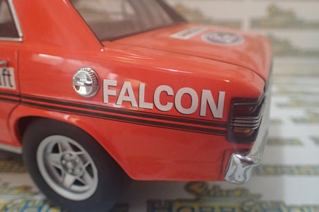 Biante AutoArt - 87214 1/18 1972 Bathurst - Falcon XY GTHO - Fred Gibson #8D
