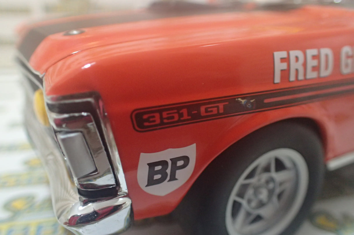 Biante AutoArt - 87214 1/18 1972 Bathurst - Falcon XY GTHO - Fred Gibson #8D