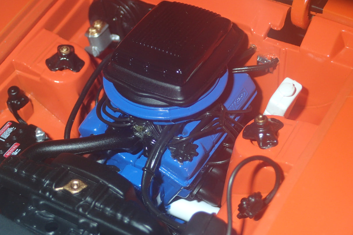 Biante AutoArt - 87214 1/18 1972 Bathurst - Falcon XY GTHO - Fred Gibson #8D