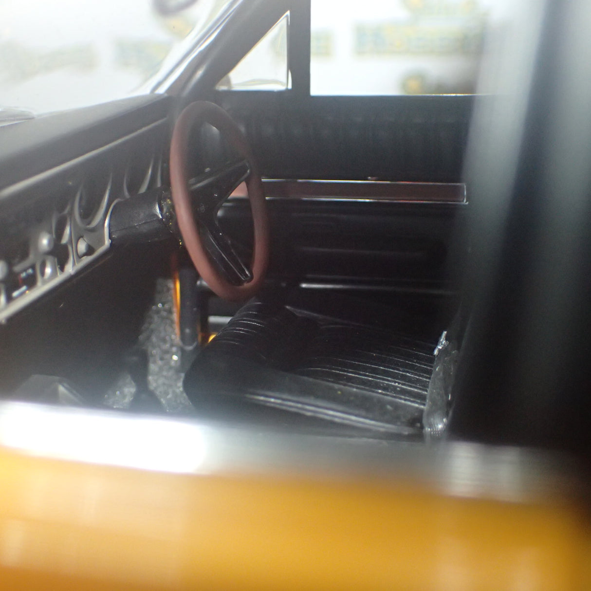 Biante AutoArt - 87310 1/18 Scale FORD FALCON XY GTHO PHASE 3 1973 MURRAY CARTER CAR #3