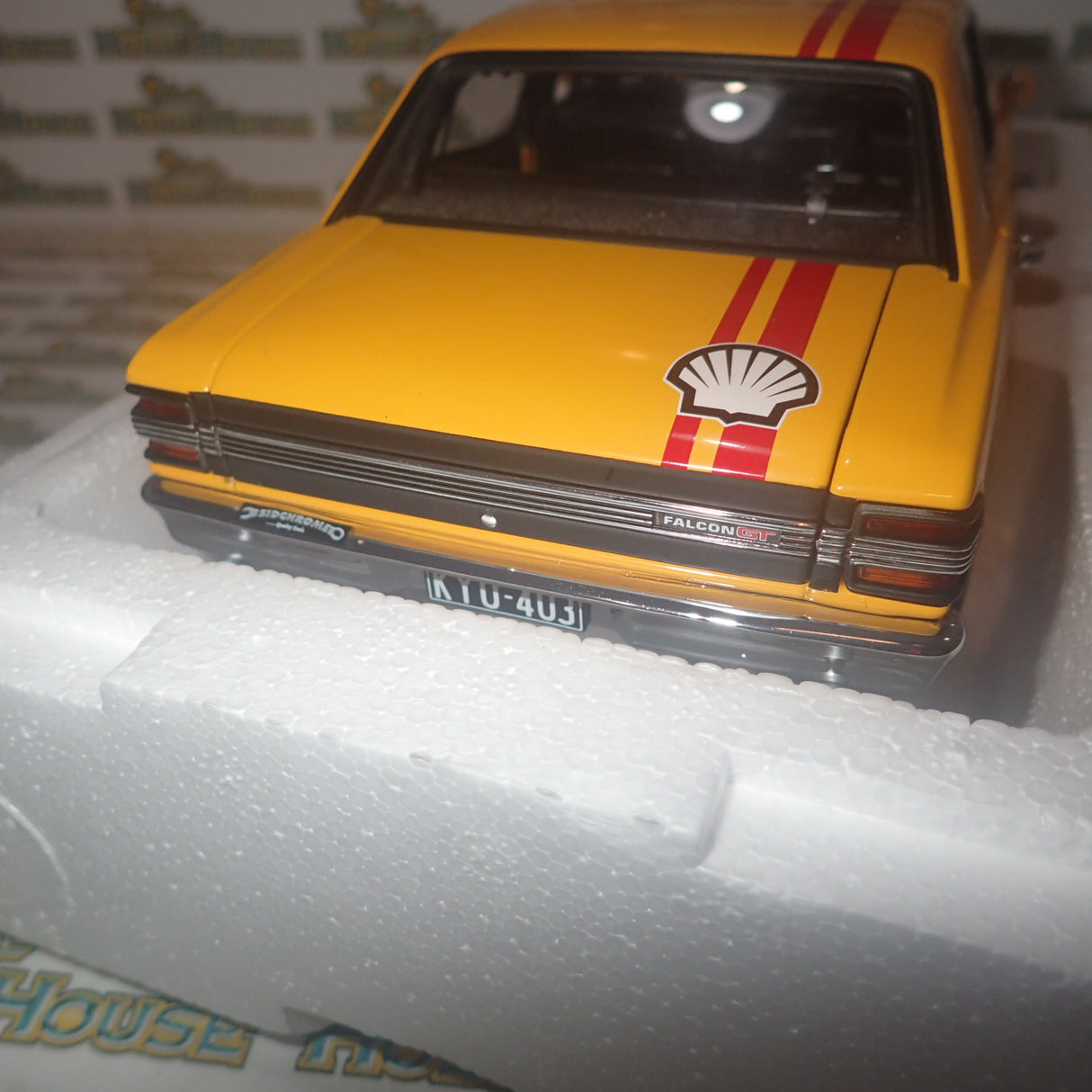 Biante AutoArt - 87310 1/18 Scale FORD FALCON XY GTHO PHASE 3 1973 MURRAY CARTER CAR #3