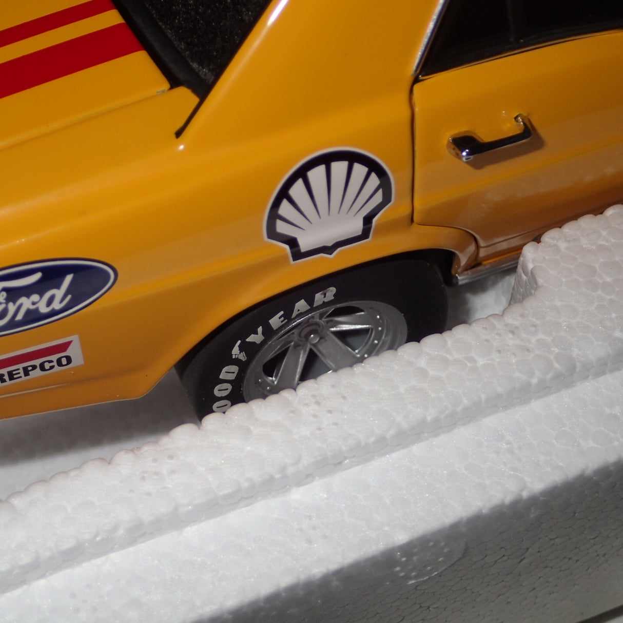 Biante AutoArt - 87310 1/18 Scale FORD FALCON XY GTHO PHASE 3 1973 MURRAY CARTER CAR #3
