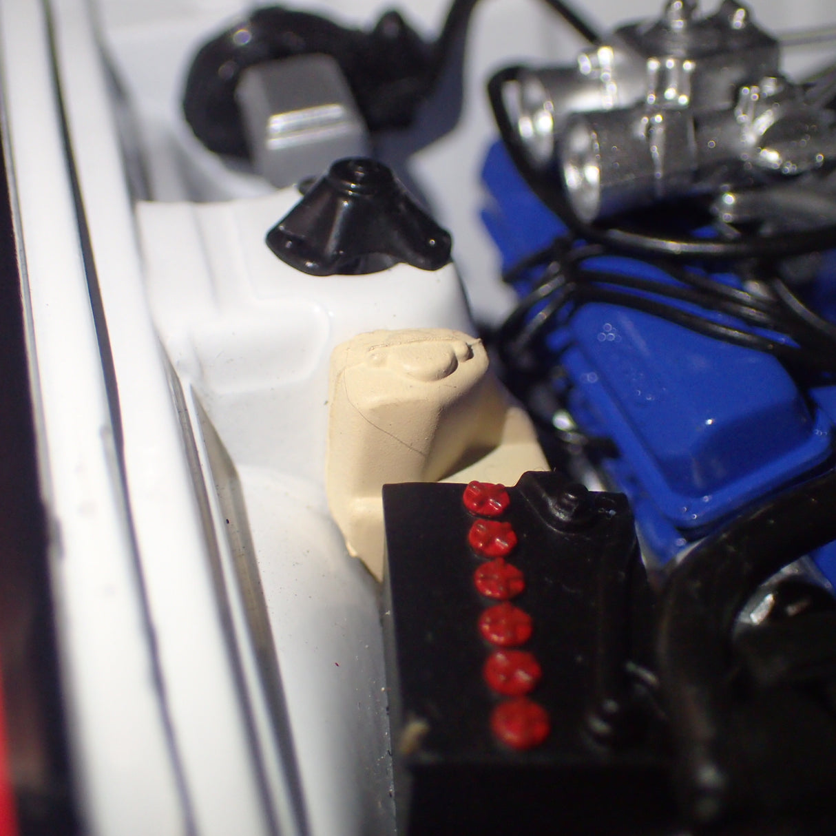 BIANTE AUTOart 87711 - 1/18 Ford XB GT Falcon Coupe 1977 ATCC Champion. SIGNED COA