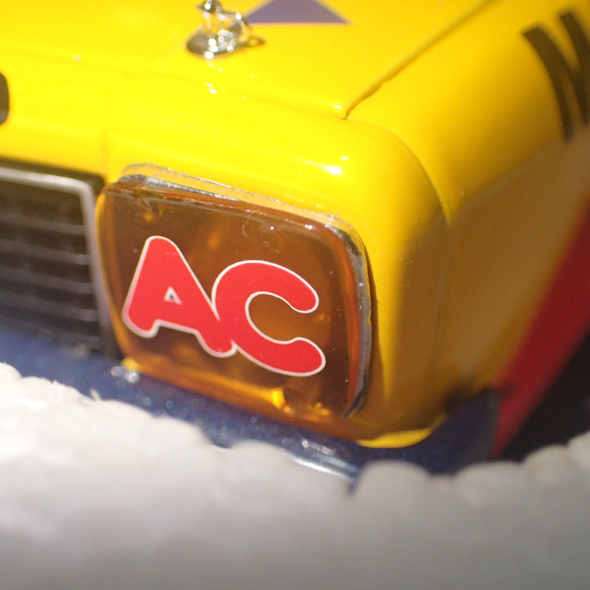 Biante AutoArt 87961 - 1/18 Scale Holden LX Torana SS A9X 2DR #19 Janson-Perkins 1979 Hardie-Ferodo 1000 Diecast Scale Model Replica