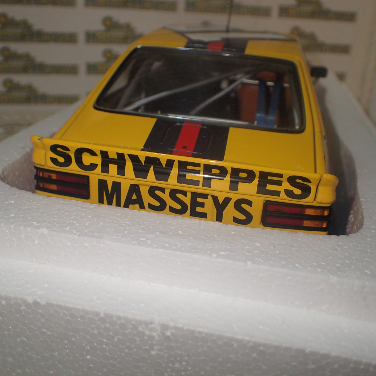 Biante AutoArt 87961 - 1/18 Scale Holden LX Torana SS A9X 2DR #19 Janson-Perkins 1979 Hardie-Ferodo 1000 Diecast Scale Model Replica