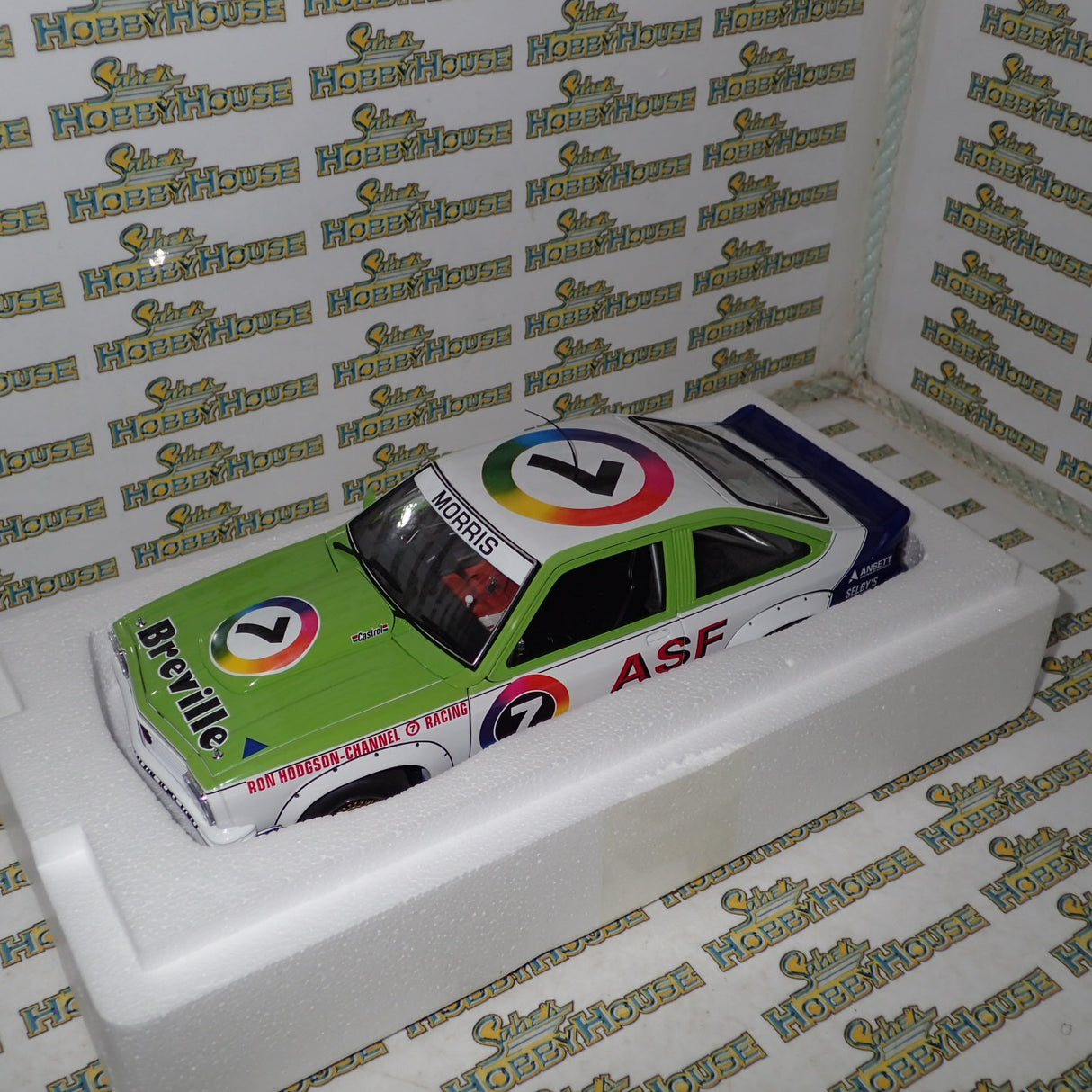 Biante / Autoart 87963 - 1/18 Scale Holden LX Torana A9X Bob Morris ATCC Winner Signed COA