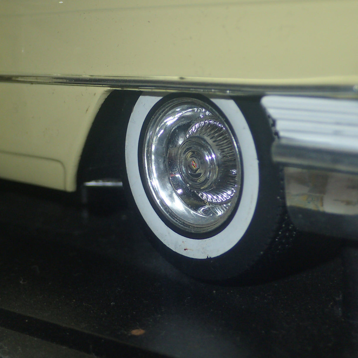 Jada 90003 - 1/18 SCARFACE 1963 CADILLAC SERIES 62 Die-Cast Replica