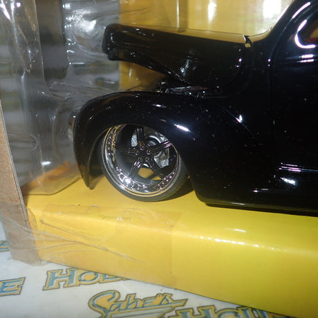 JADA Toys D-RODZ 90280 - 1:24 1940 FORD