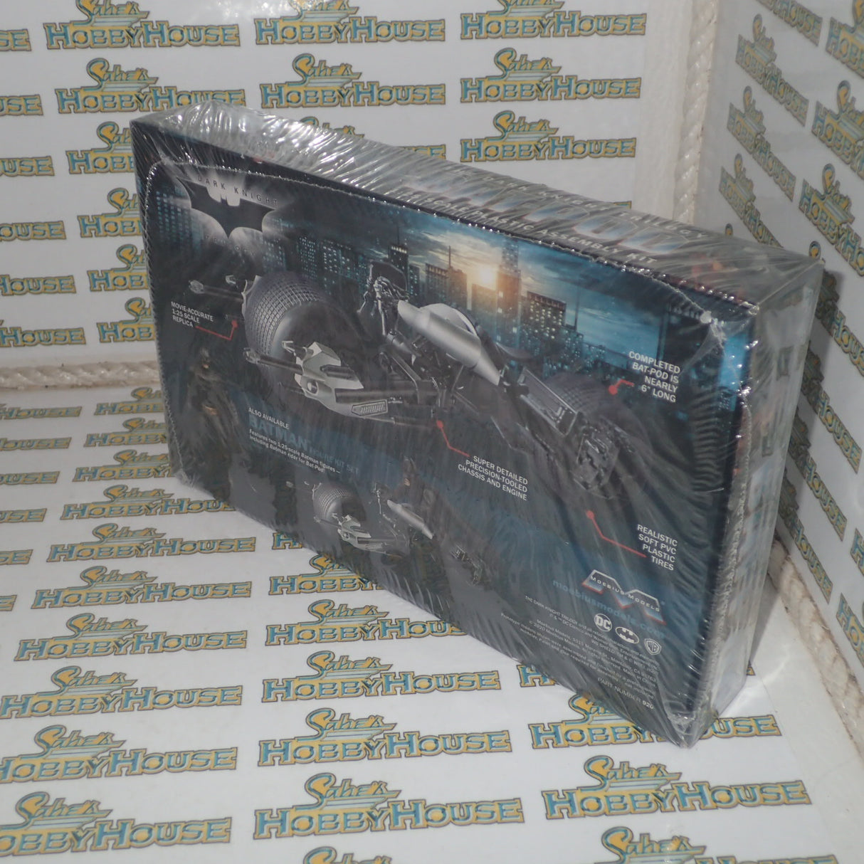 Moebius MO920 - 1/25 Batman Dark Knight Rises Bat-Pod Plastic Model Kit