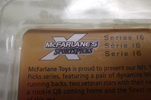 McFarlane 92775 - 2007 NFL Series 16 Steve McNair Figure