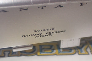 Walthers 932-55092 - Pullman-Standard Streamlined 72' Baggage Car -- Santa Fe (Smooth Sides, silver)