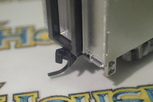 Walthers 932-55092 - Pullman-Standard Streamlined 72' Baggage Car -- Santa Fe (Smooth Sides, silver)