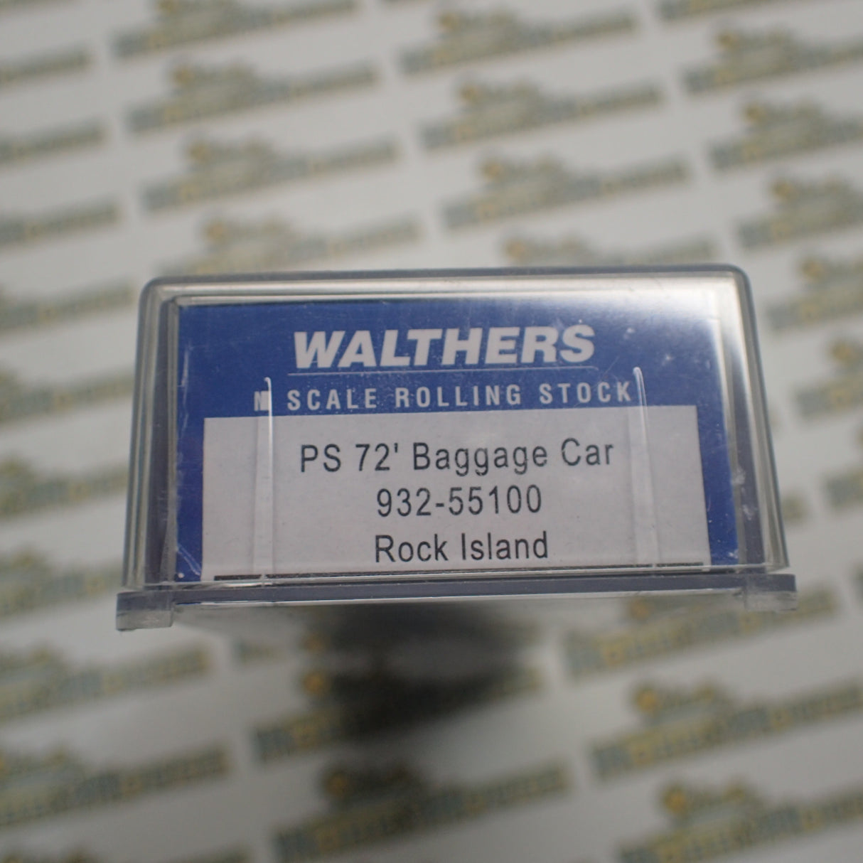 Walthers 932-55100 - 72' Pullman-Standard Baggage Car w/Smooth Sides - Rock Island (silver)